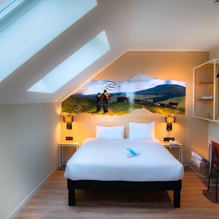 Отель Ibis Styles Clermont-Ferrand Aeroport Экстерьер фото