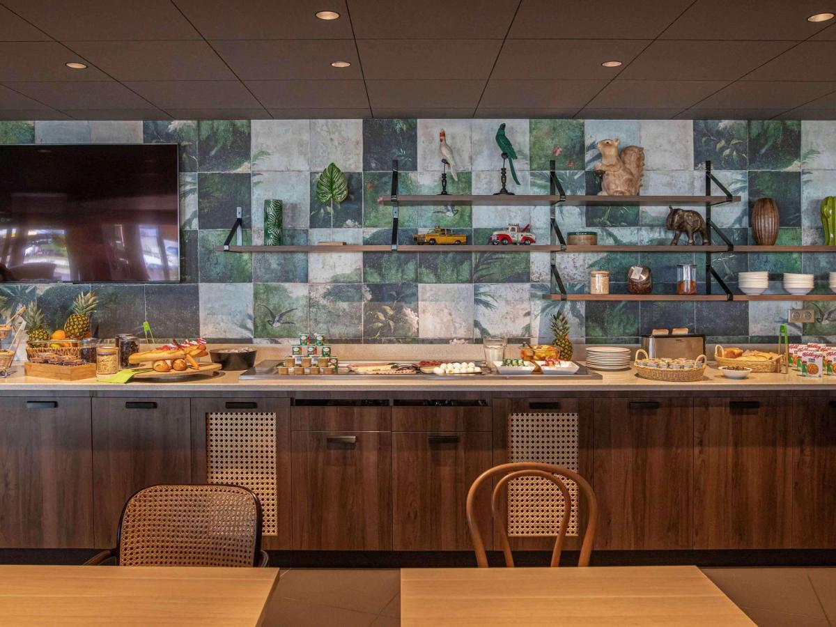 Отель Ibis Styles Clermont-Ferrand Aeroport Экстерьер фото