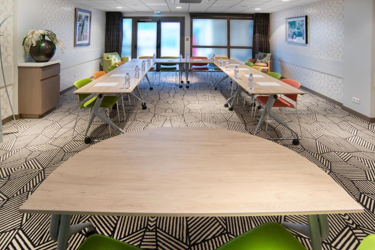 Отель Ibis Styles Clermont-Ferrand Aeroport Экстерьер фото