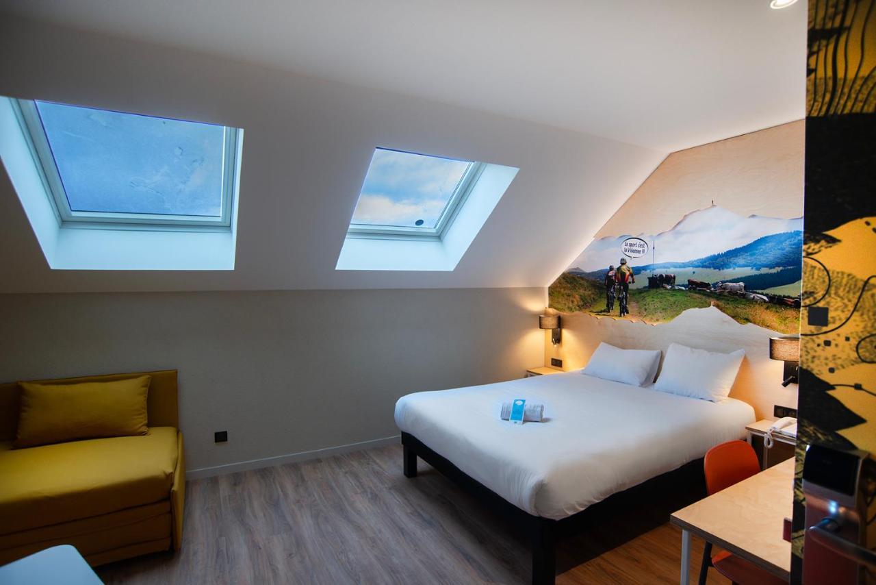 Отель Ibis Styles Clermont-Ferrand Aeroport Экстерьер фото